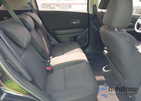 2017 Honda Hr-V Lx z USA, uszkodzony, nr VIN 3CZRU5H32HM727909